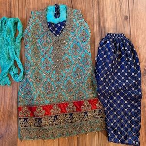 Girls shalwar kameez